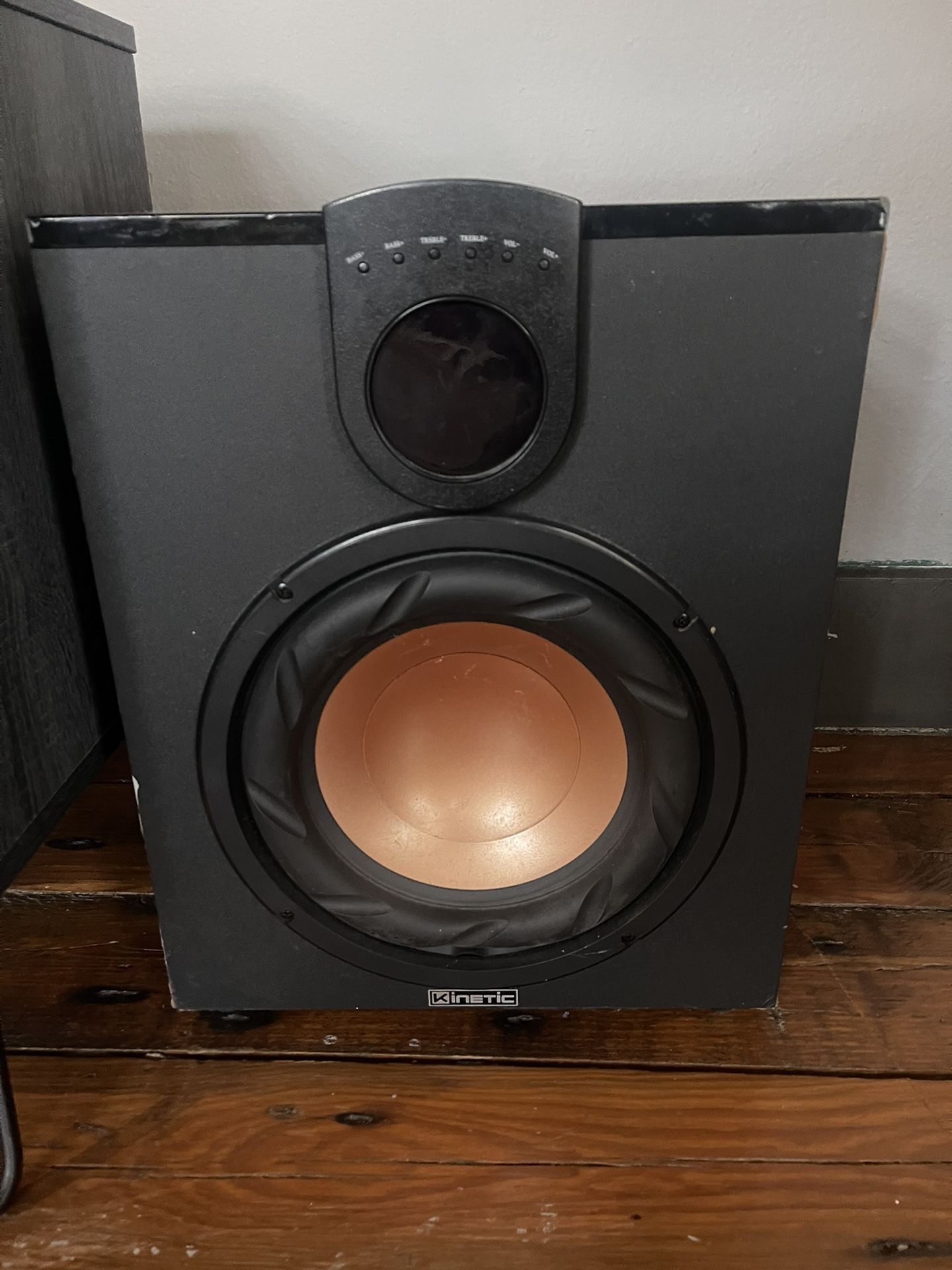 KA4260 SPEAKER SYSTEM HOME THEATER for Sale in Houston, TX