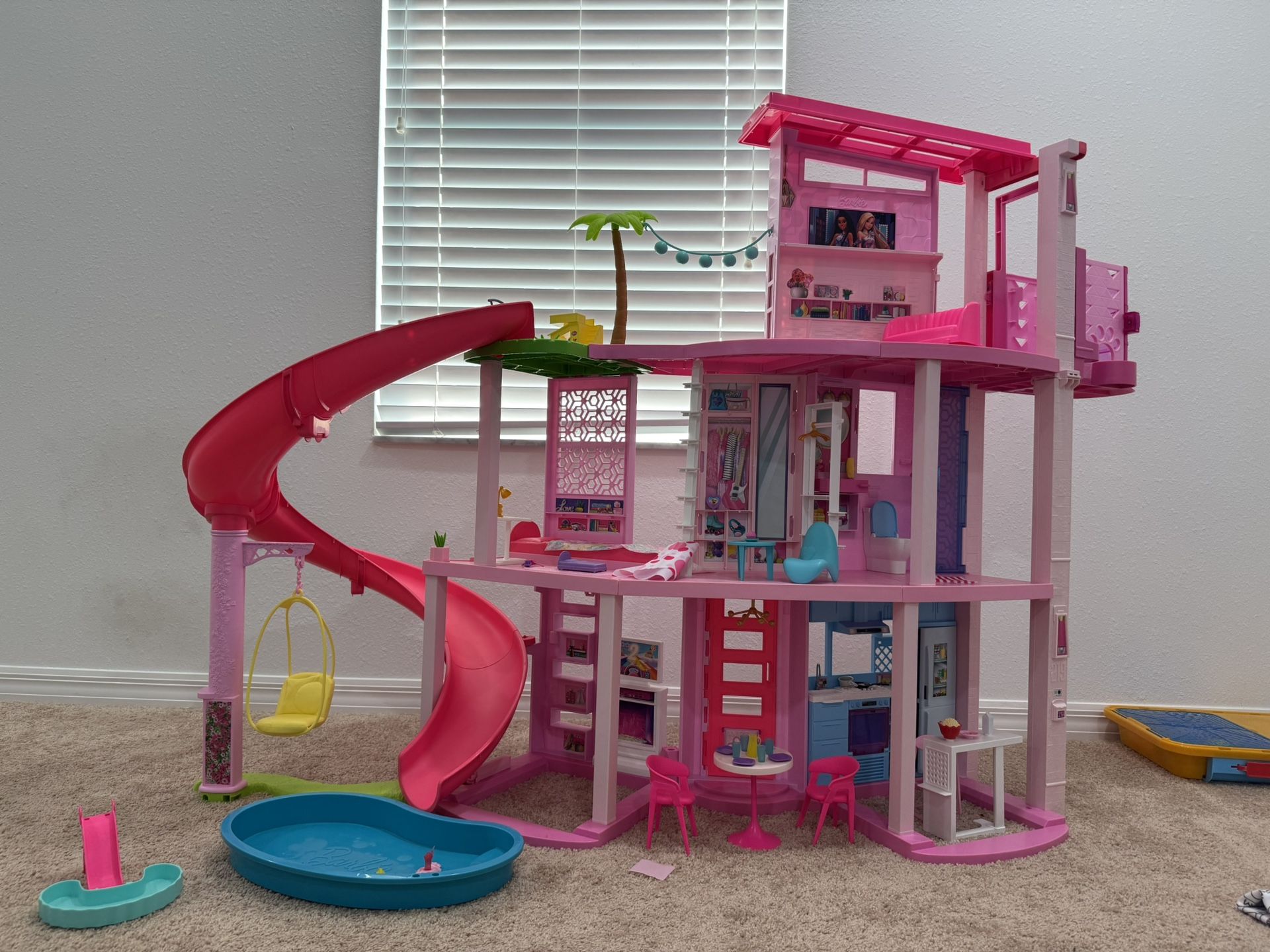 Barbie Dreamhouse - 3 Stories