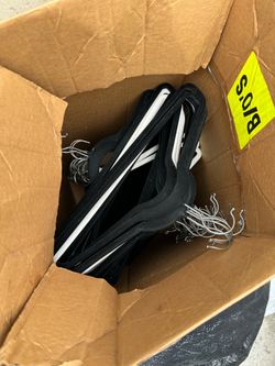 Black/White Velvet Hangers