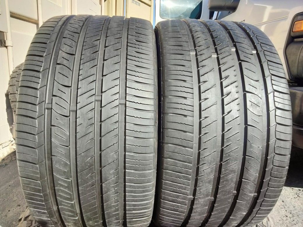 PAIR 275/35/19 EVOLUXX