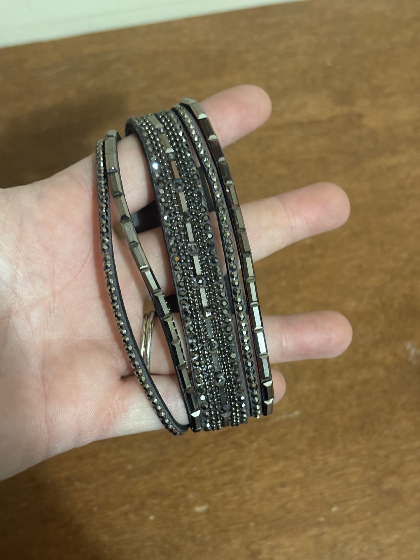 Chic Grey leather Wrap Bracelet with dark Silver Accents