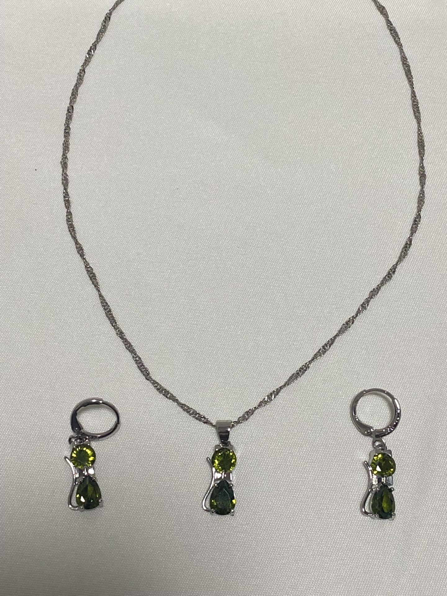 925 Sterling Silver/zirconia Little cat Jewelry set.