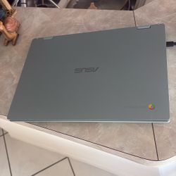 ASUS Computer With Charger 