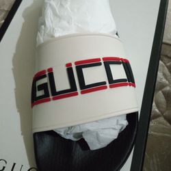 Gucci Stripe Rubber Slide

