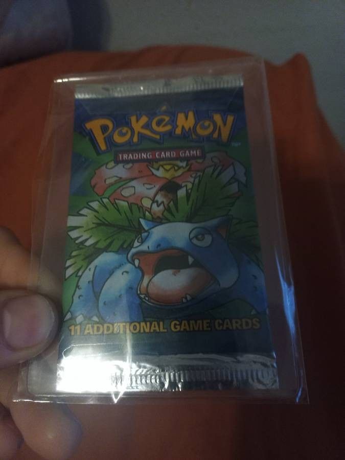 Pokemon base set pack