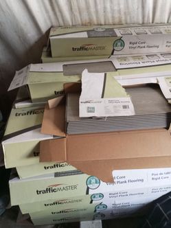 Rigid core vinyl plank floring