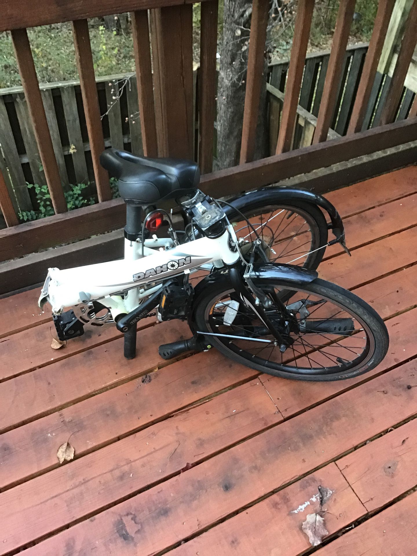 Dahon 8 speed folding bike