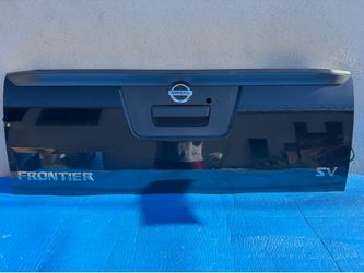 2013 - 2021 Nissan Frontier Tailgate Black Complete No Cam OEM