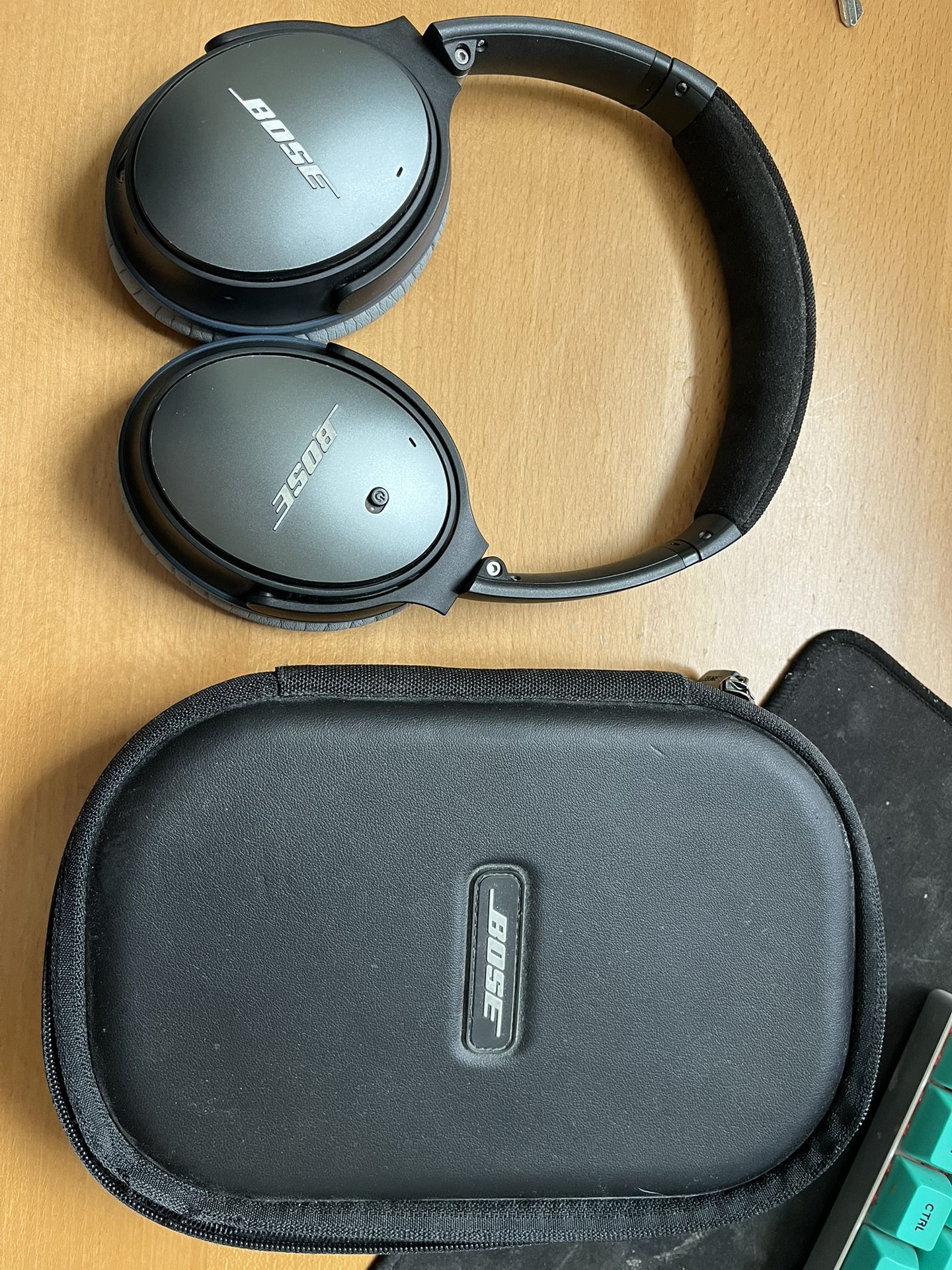 Bose QuietComfort 25 Noise Canceling Wired Headphones