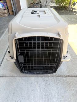 Like new kennel.