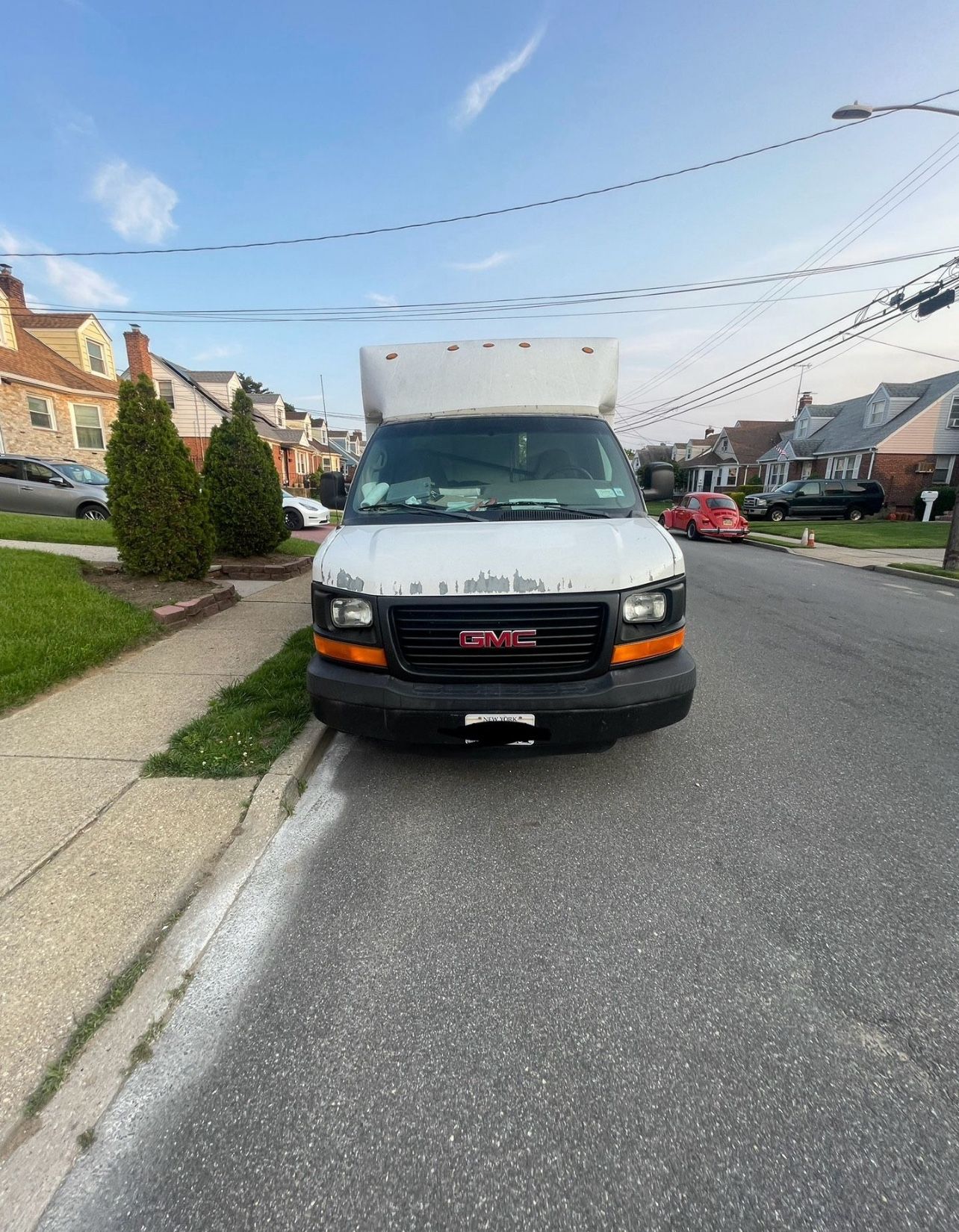 10’ box truck GMC savanna3500 ( New Head Gaskets ) 2004