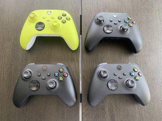 Xbox Wireless Controllers - Multiple Colors