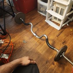 Very Nice Solid Steel Curl Bar With Solid Iron Weights And Rubber Grips Easy Screw Tight 