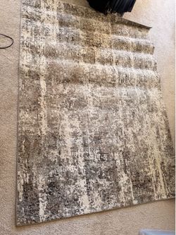 Area rug 7 ft x 5.2 ft
