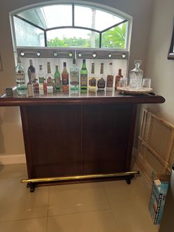 BAR HOME SERVING BAR