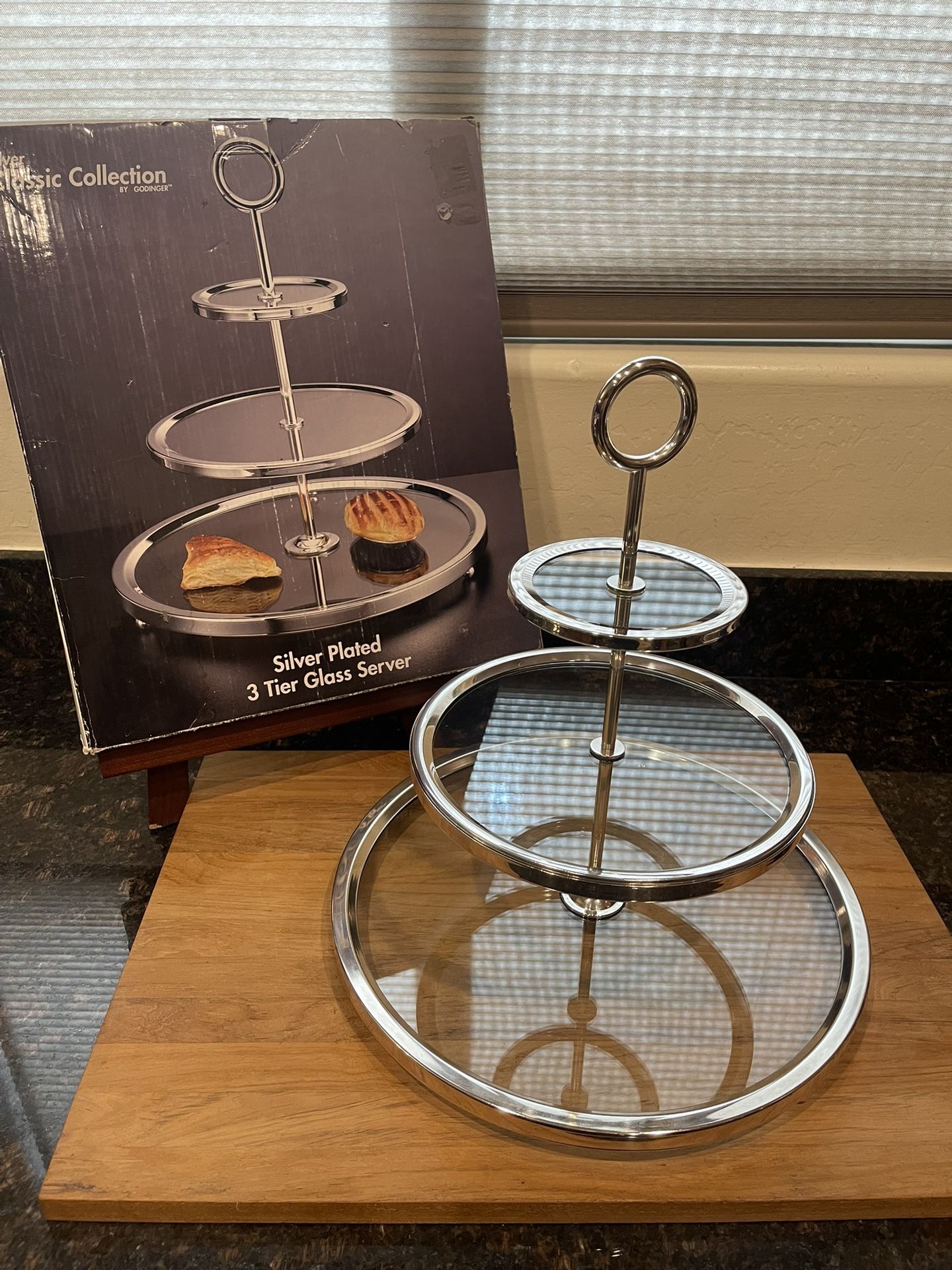 Godinger silver class collection 3 tier tray