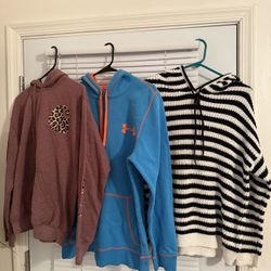 Lot Of Size Small Sweatshirts 