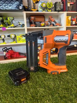 RIDGID 18V Brushless 18 Gauge Brad Nailer with Battery