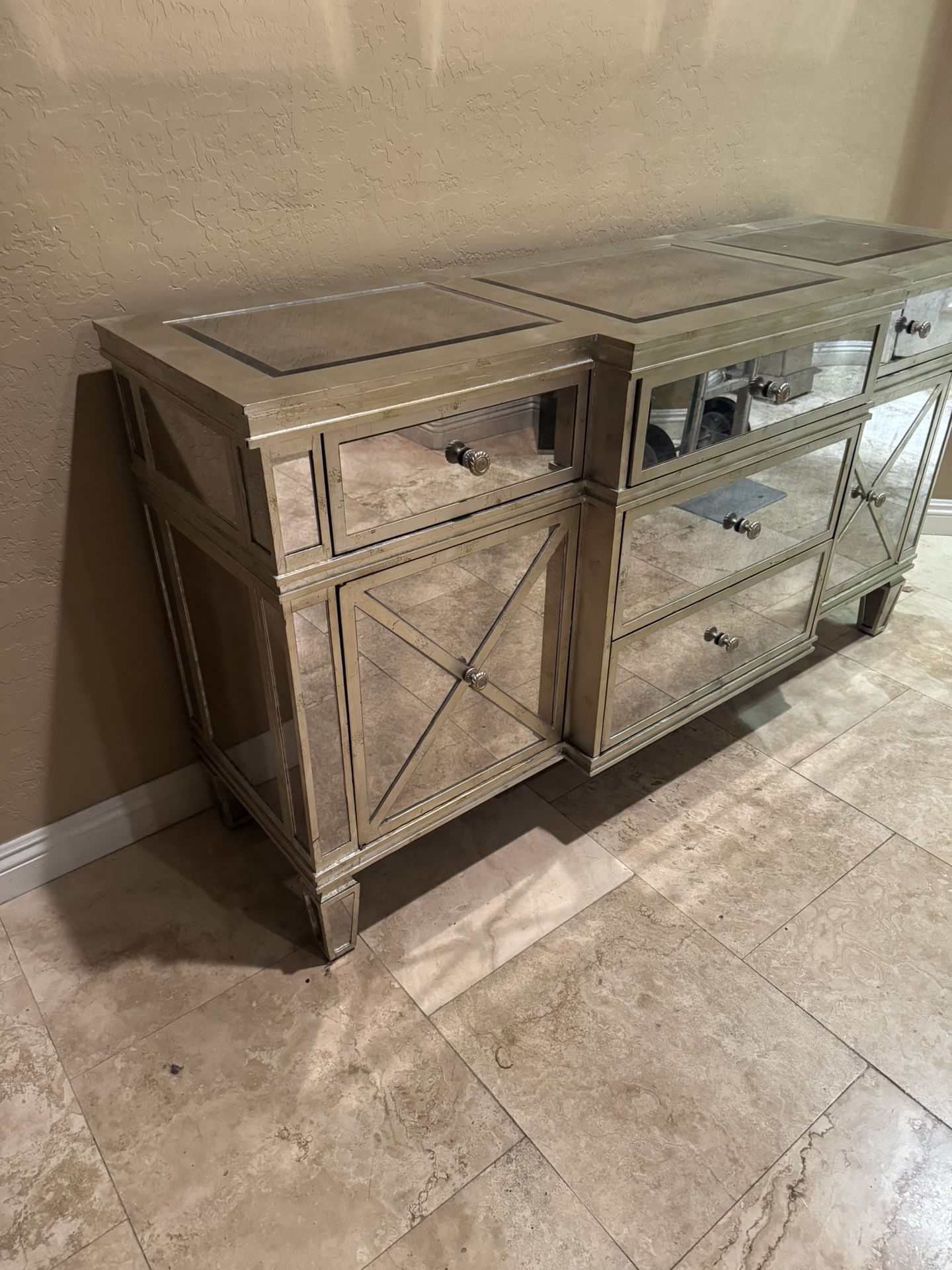 Mirrored Console Chest / Dresser