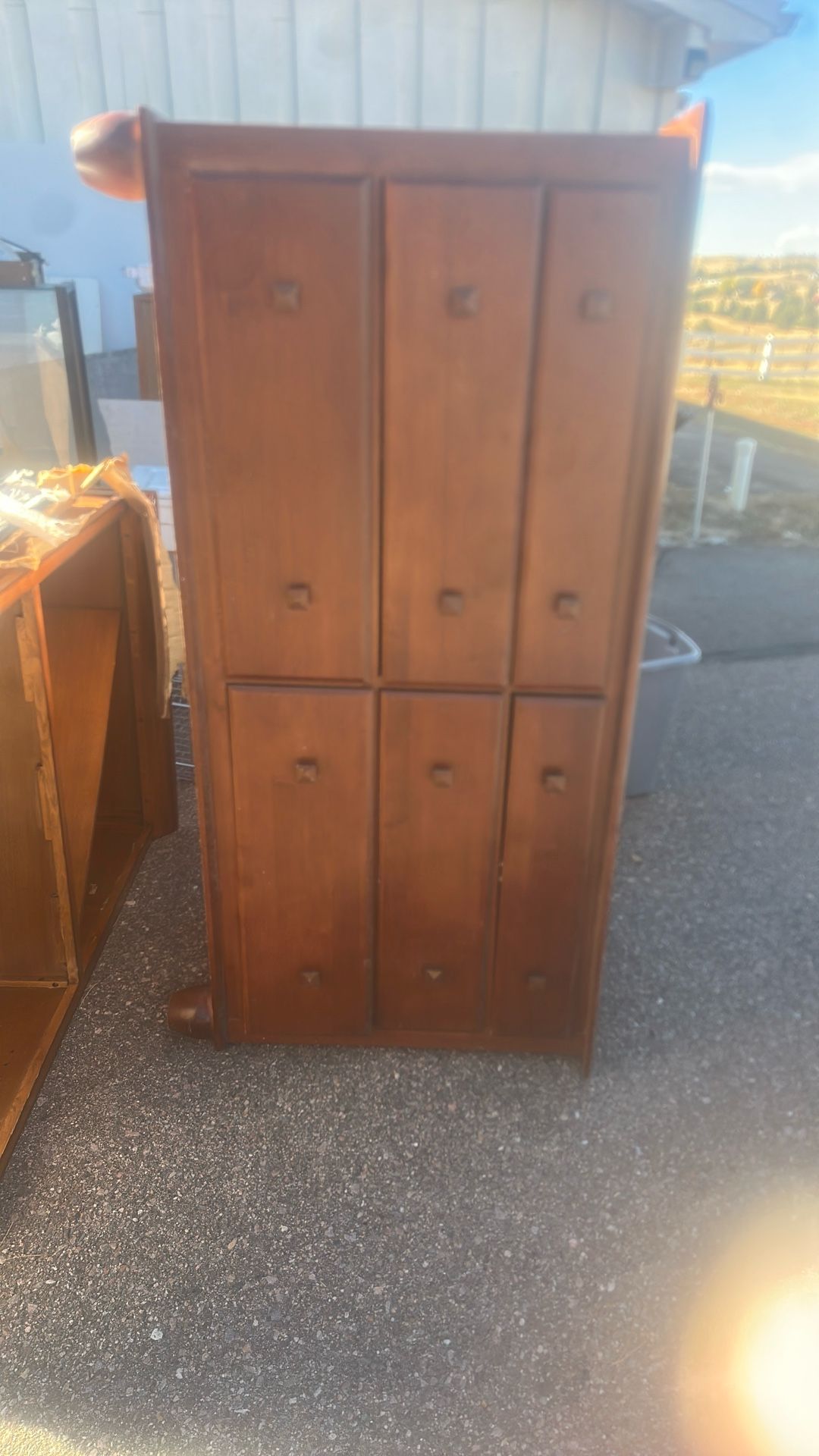 Ethan Allen Dresser With 6 Pull Out Drawers
