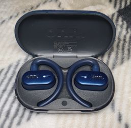 ONN Ear Buds Model: AABLU100130685 Used
