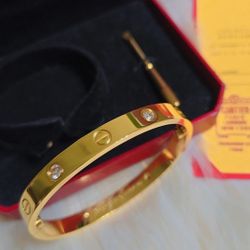 Car'teer Bangle 