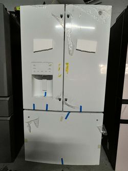 GE ENERGY STAR Certified Standard-Depth (25.7cu.ft.) 3-door 36in.wide refrigerator with ice maker and water dispenser.