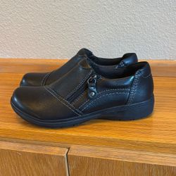 Clarks Women Leather Shoes 