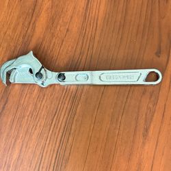 MAXPOWER Self-Adjusting Rapid Pipe Wrench