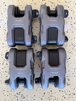 4 Warn Hyperlink Shackle Grey with black poly isolators
