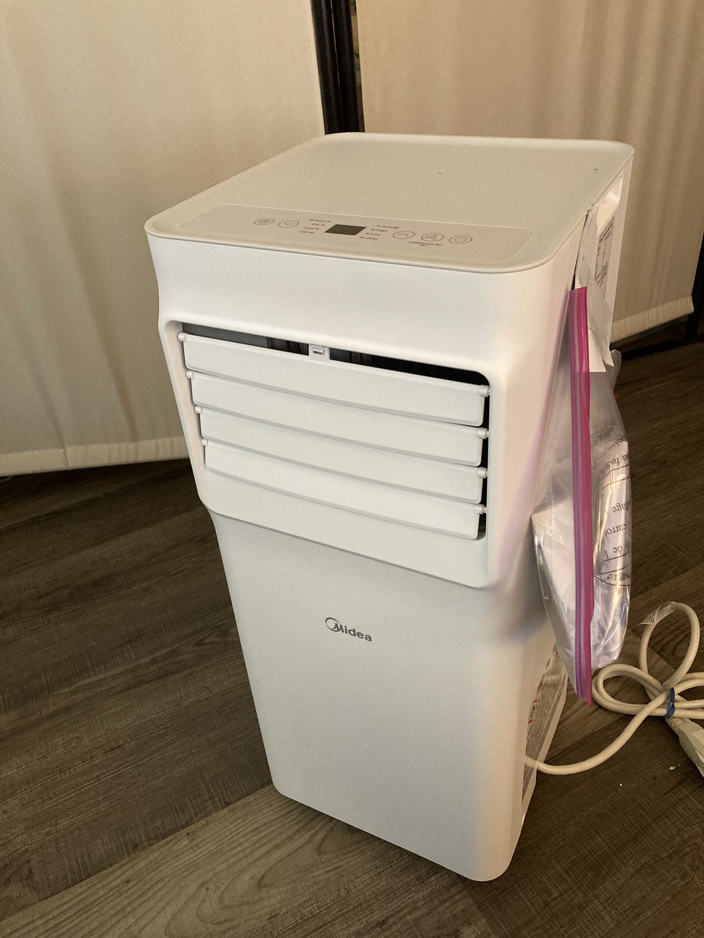 Like New Portable AC Unit