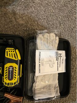 Portable welding machine