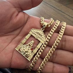 Cuban Chain In Gold Filled With Sta Barbara Pendant