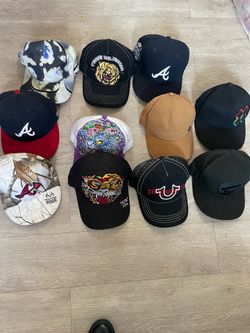 Set of 8 hats size 7 caps