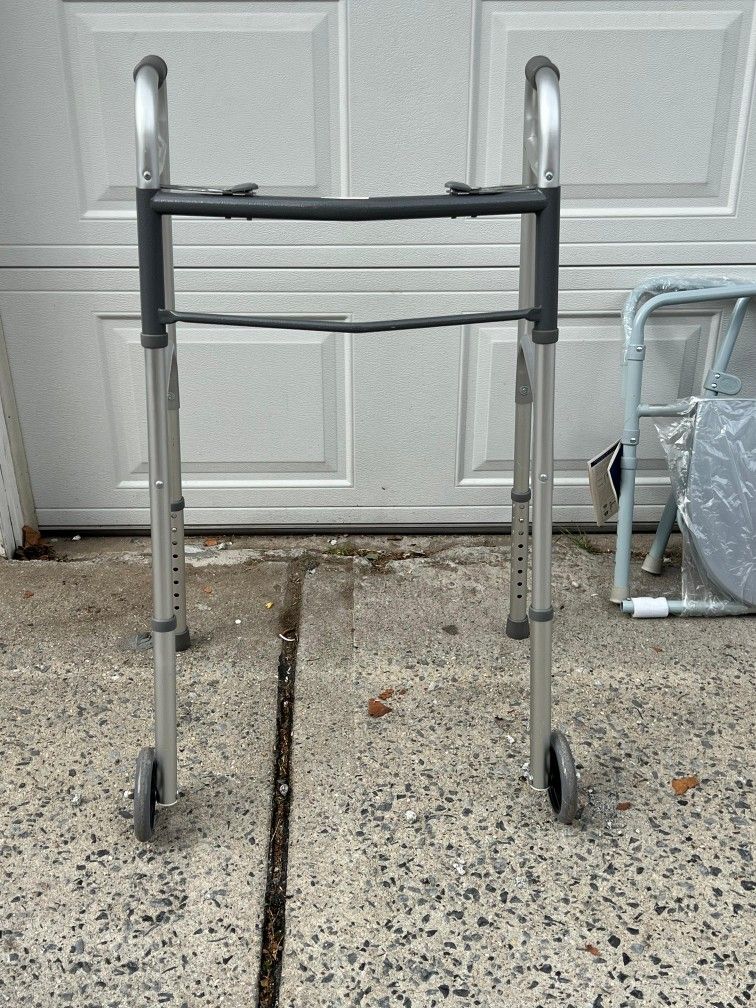 Folding Walker With Front Wheels