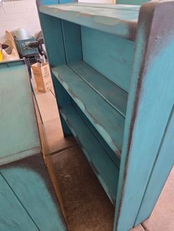 Desk w/ book shelf