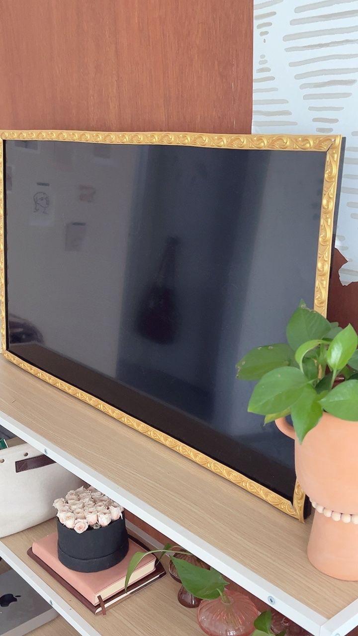 32 Inch TV