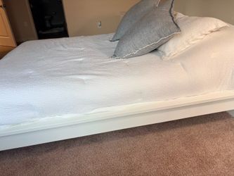IKEA MALM QUEEN BED