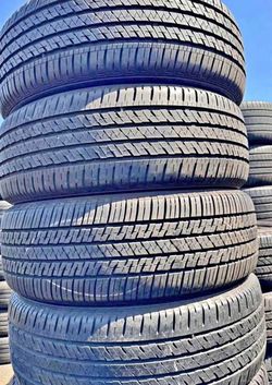 235 60 18 Bridgestone Tires Con 80% de Vida Las 4