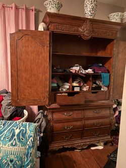 Thomasville Chateau Provence - 3 Pieces Bedroom  Furniture