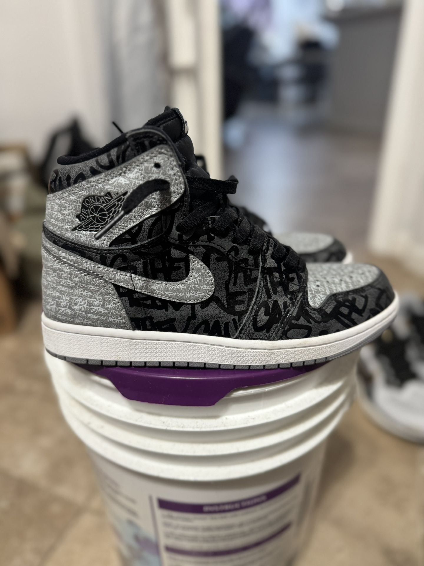 Men Nike Shoes Size 8.5