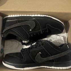 Nike SB Dunk Low Gnarhunters