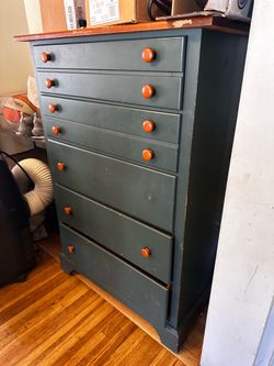 Dresser