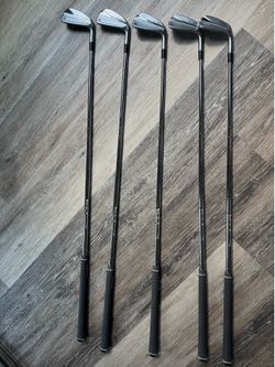 Taylormade p790 iron set (6-p)