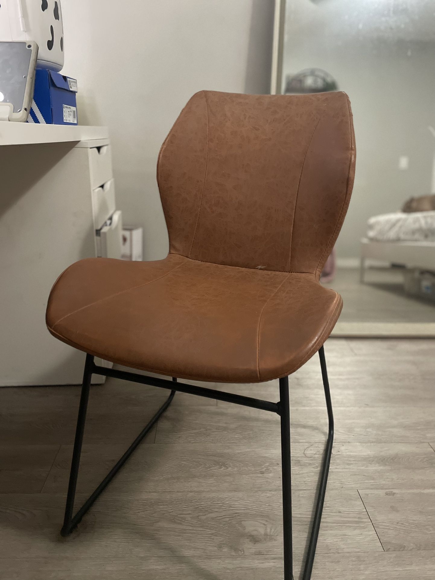 BROWN FAUX LEATHER DESK CHAIR