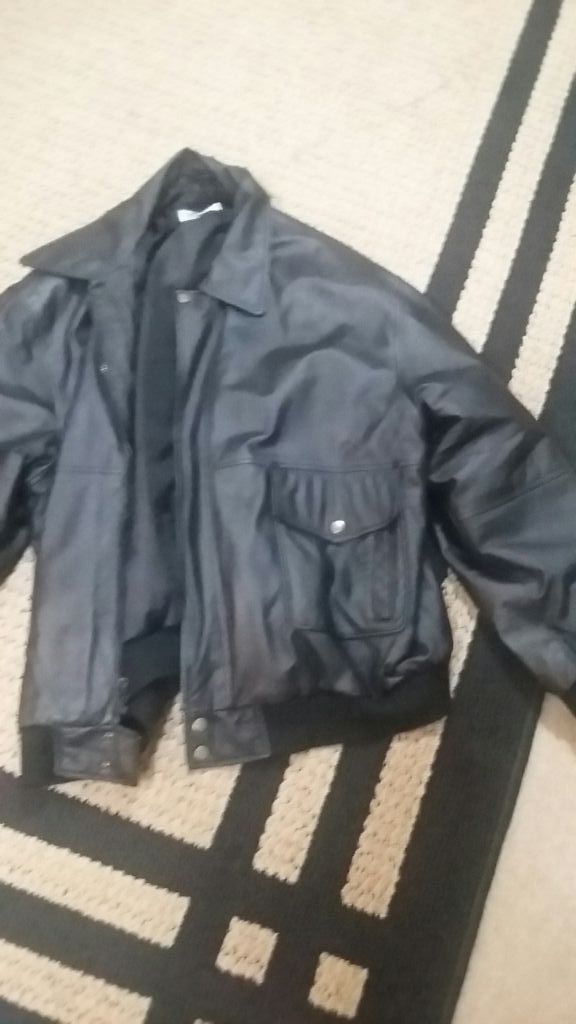 Man's leather jacket xl