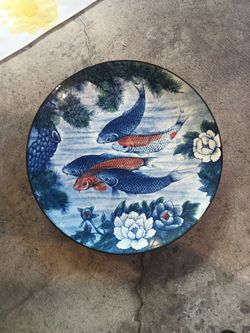 Decorative vintage plates