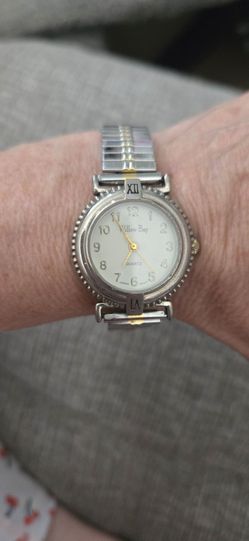 Willow Bay Gold & Silver Tone Women's Stretch Band Watch