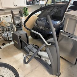 Precor EFX Elliptical 