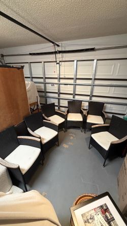 6 Outdoor Patio Chairs